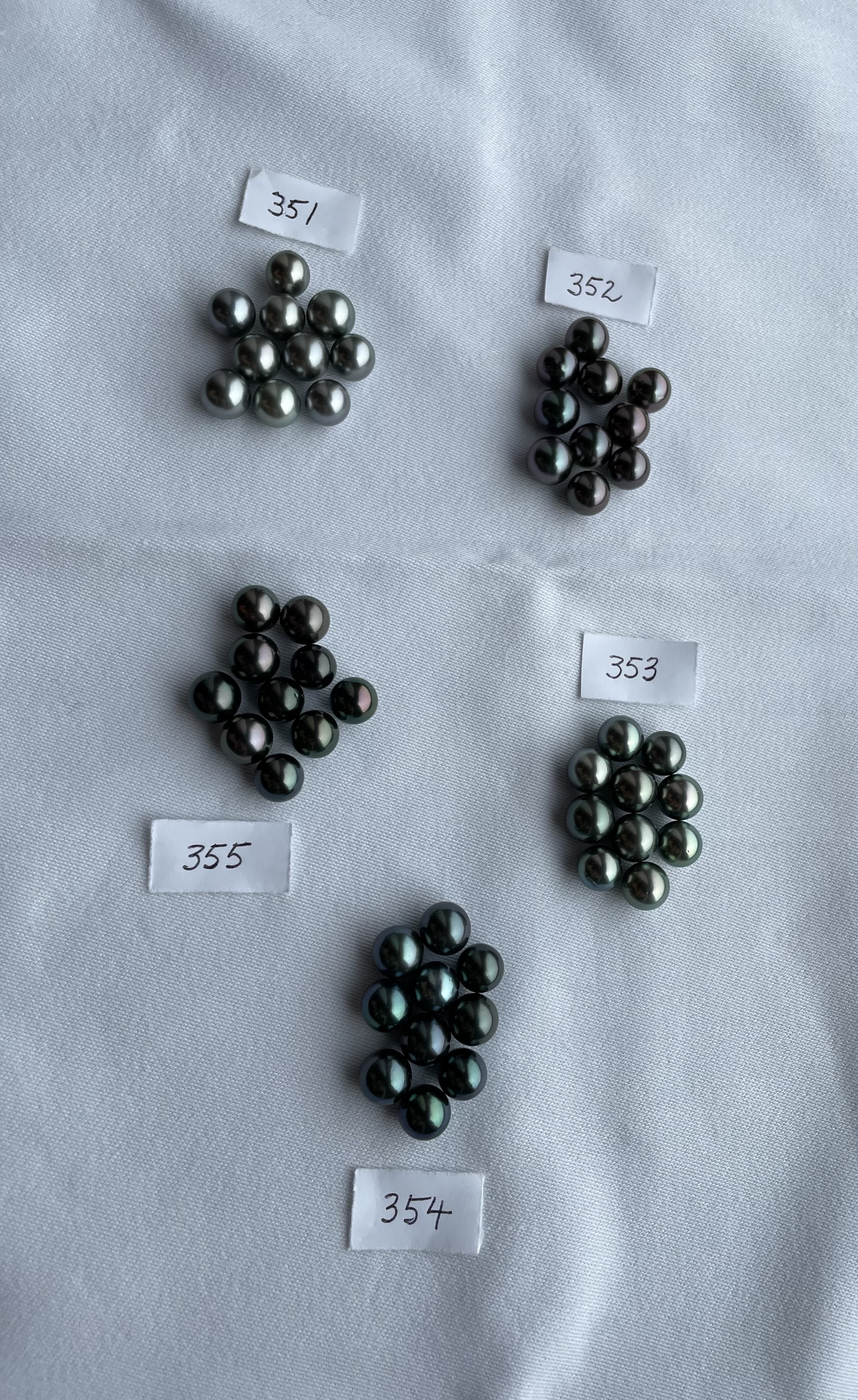 タヒチ（黒蝶貝）ルース　無穴　9ミリ 43cad6421606712d1d83f59a02397e