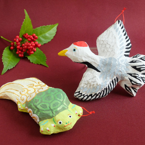 張り子縁起物飾り-鶴は千年・亀は万年- その他置物 めでたいけん 通販