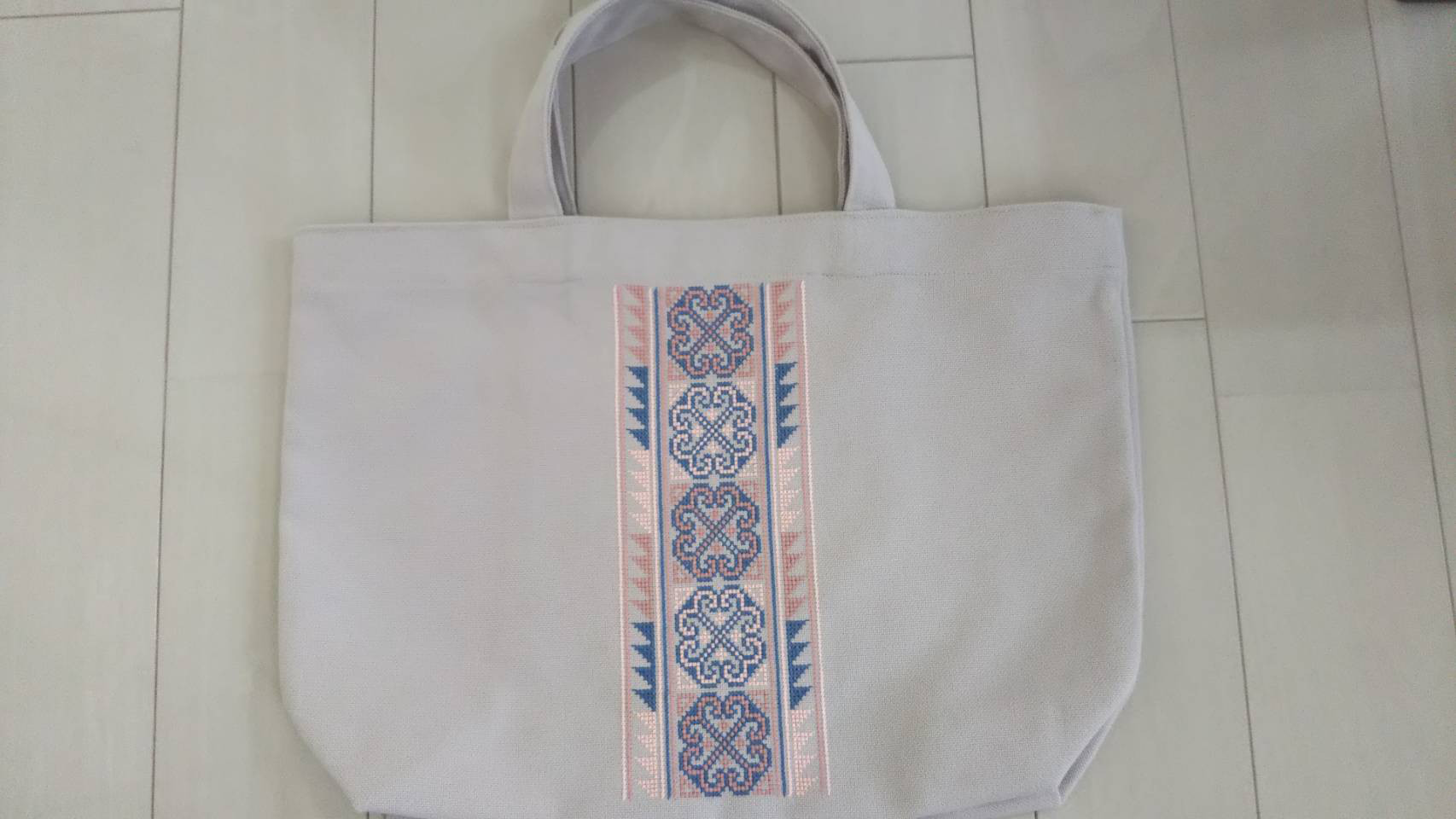 ベージュ ナイロン トートバッグ ロゴ刺繍 セール】 雑材ロゴ刺繍トート （トートバッグ）｜ESPERANZA