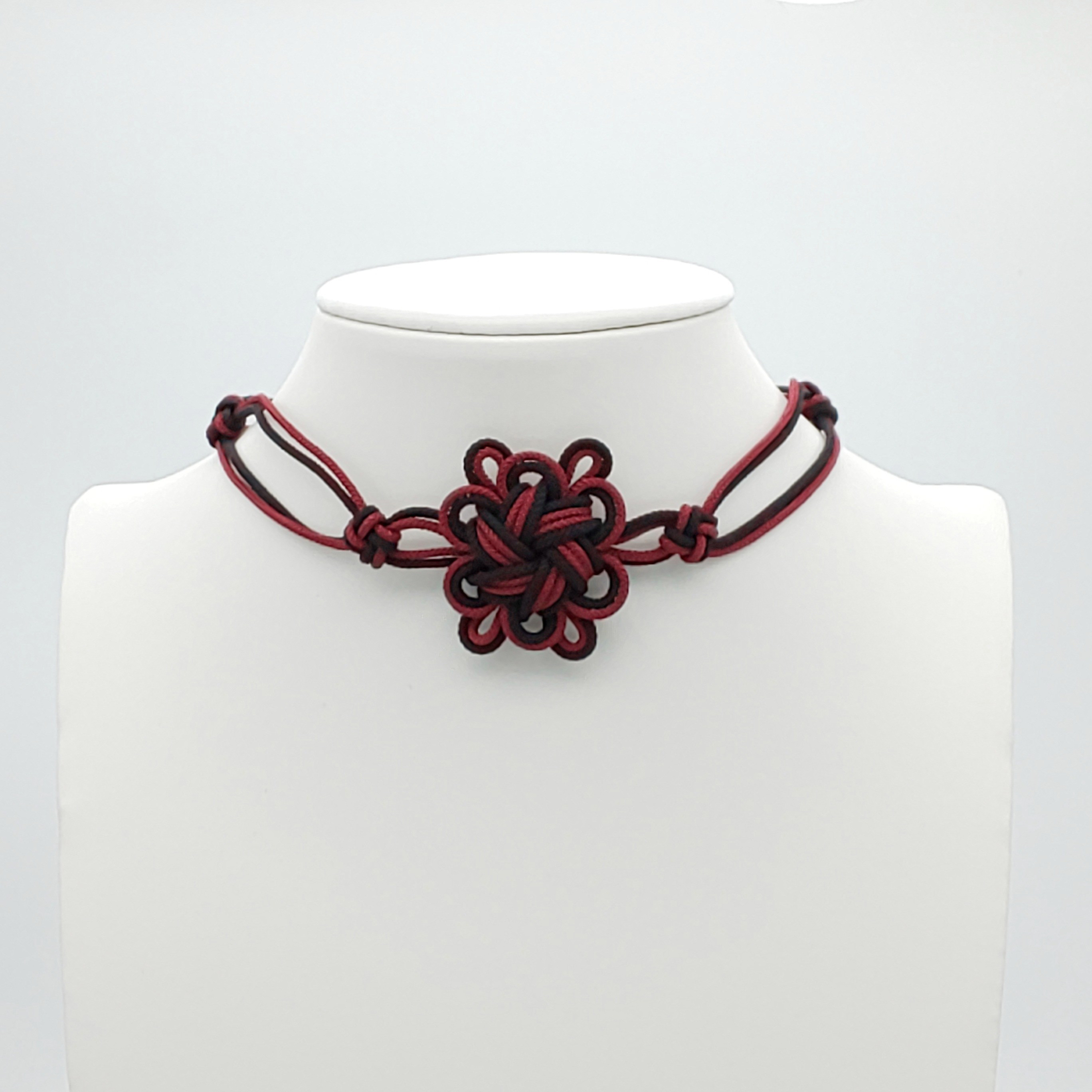 受注制作】八重菊結びのチョーカー（エンジ×黒・ブラック） 和風