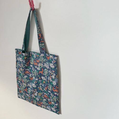 Libertyリバティのリバーシブルトート(ファーガス×C&Sカラーリネン