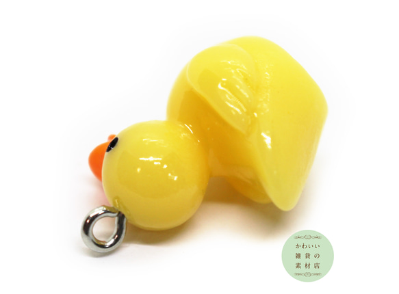 【再販】ポップでかわいいお風呂のアヒルの立体チャーム 4個セット #CR-0031 3枚目の画像