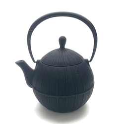 及富　南部鉄器　鉄瓶　スワローポット0.6L　グッドデザイン賞2021受賞作品 南部鉄器 鉄瓶 スワローポット 0.6L 【及富作】 IH調理器