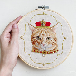 高貴なお猫様刺繍壁飾り2 10枚目の画像