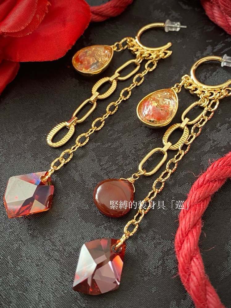 堕ちた花弁「虚飾」ピアス