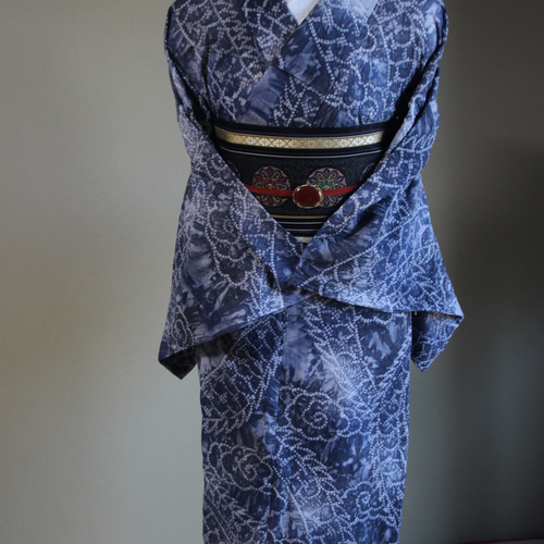 浴衣　注染　ブルー　花　裄69 浴衣 注染 ブルー 花 裄69 浴衣 注染 ブルー 花 裄69 紺の地に、朱赤の