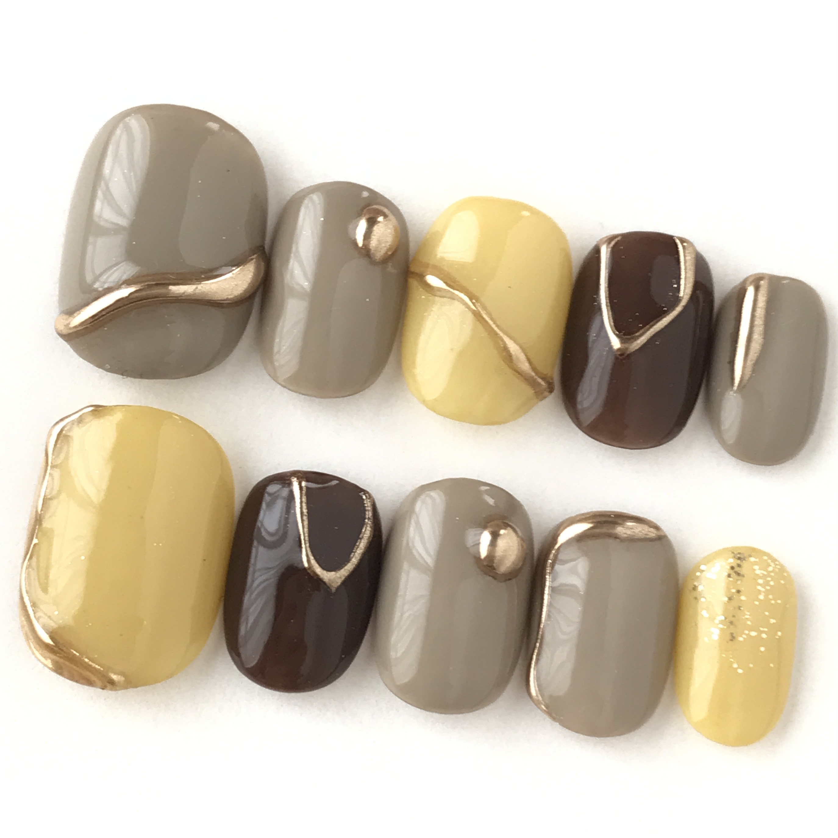 オーダーネイルチップ♡くすみブラウン淡色フレンチガーリー量産型韓国ベージュ茶色