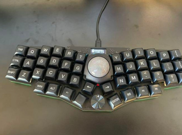 自作キーボードキット 組み立て済み cocot46plus 未開封 自作キーボードキット 組み立て済み cocot46plus 未開封