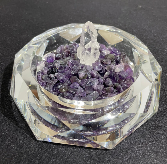 水晶浄化皿セット　八角浄化皿（溶解水晶）・アメジストさざれ・ポイント水晶 2枚目の画像