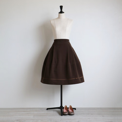 [柔軟美麗的輪廓♪]羅緞絲帶褶皺喇叭裙[棕色] 第2張的照片
