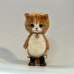 茶シロ猫の人形 羊毛フェルト ねこ ぬいぐるみ 羊毛フェルト nachumaro