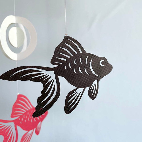 ハンドメイドモビール☺︎ ☁︎金魚の池☁︎ 【SOLD】 木のモビール □金魚□ | TanuCraft オンラインショップ