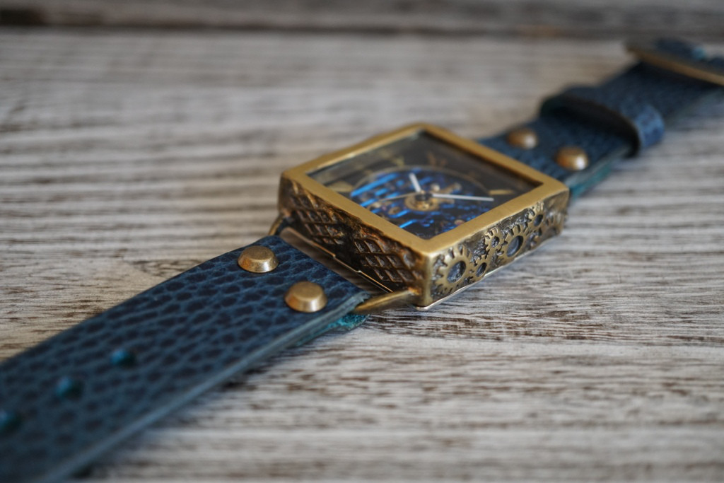 メカニックブルー　スクエア　真鍮　ブルー