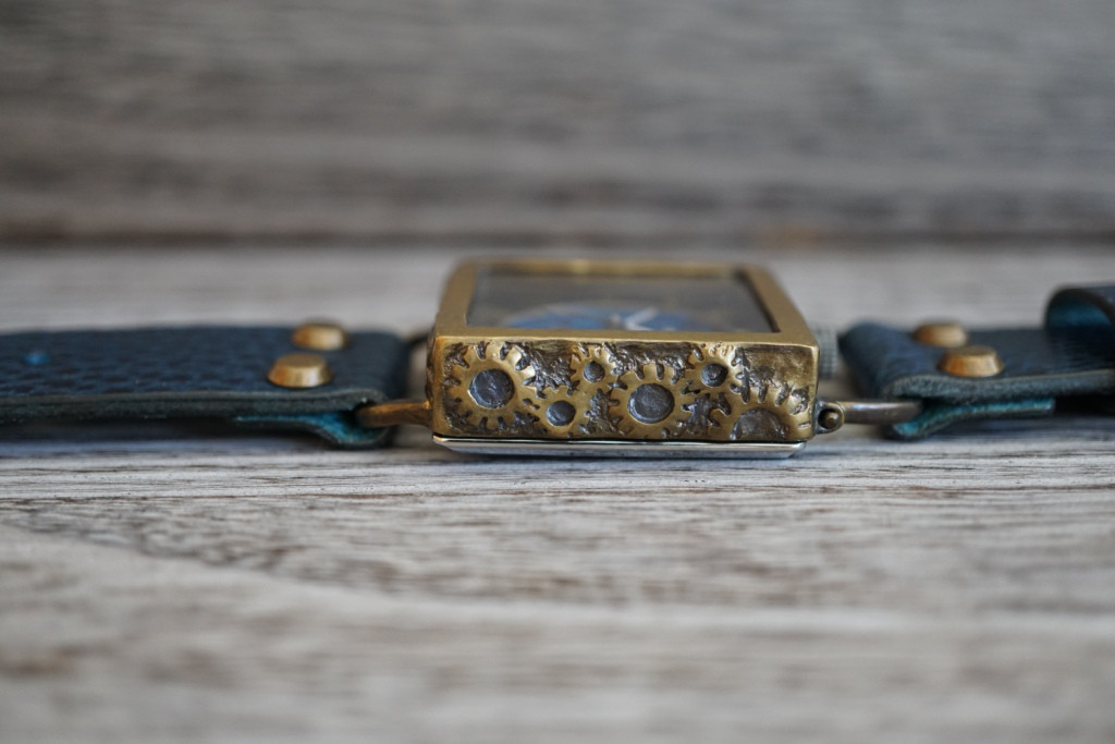 メカニックブルー　スクエア　真鍮　ブルー