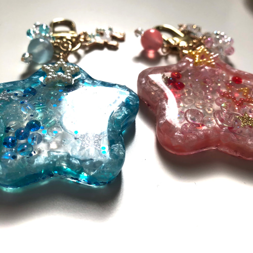 シャカシャカシェイカーキーホルダー♡星型オイル入り♪ブルーとピンク