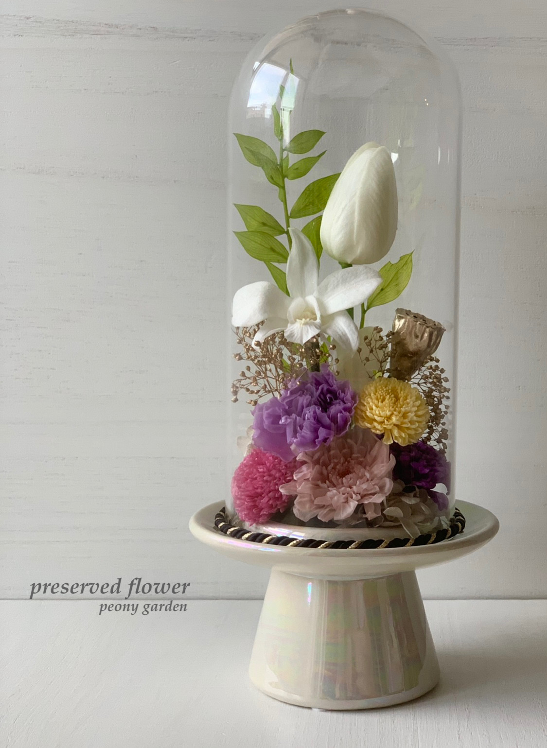OPPG-002＜仏花＞ガラスドームのお供え用プリザーブドフラワーアレンジメント
