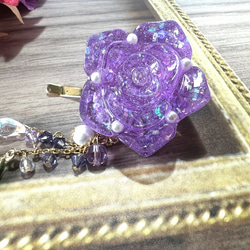 キラキラ、揺れる　紫色の薔薇ポニーフック 3枚目の画像
