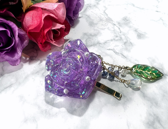 キラキラ、揺れる 紫色の薔薇ポニーフック ポニーフック・ヘアカフス  