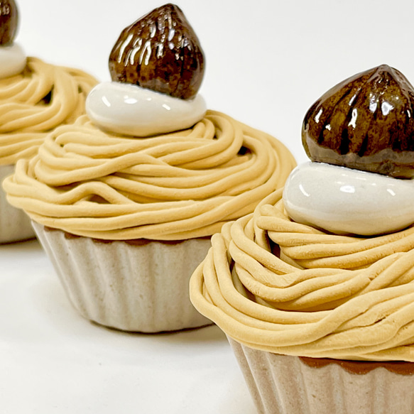 モンブランケーキの陶器の入れ物（カップケーキ型蓋物） その他