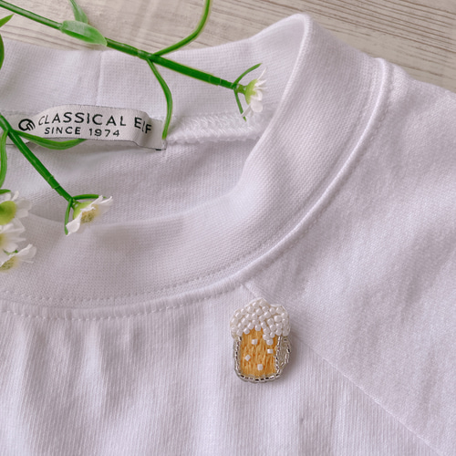 ビーズ刺繍ピンバッジ（ブローチ）【ちびビール】 ピンバッチ