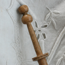 アンティーク 木製ボビン 糸巻き 1本 X 5枚目の画像