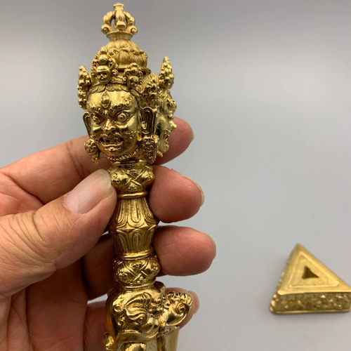 チベット仏教法器 プーバ金鋼撅 真鍮製 vajra 18cm その他置物 りおん