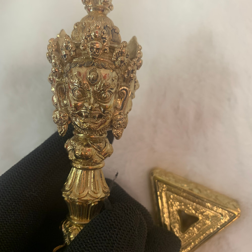 チベット仏教法器 プーバ金鋼撅 真鍮製 vajra 18cm その他置物 りおん