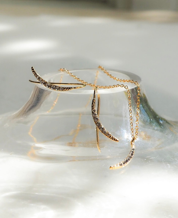 ロマンチックな三日月ピアス(左右ペア)  アレルギー対応 4枚目の画像