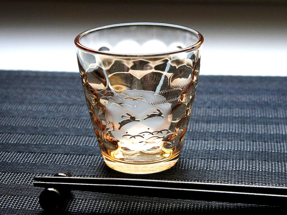 二兎の月遊び（亀甲Ver） 1枚目の画像