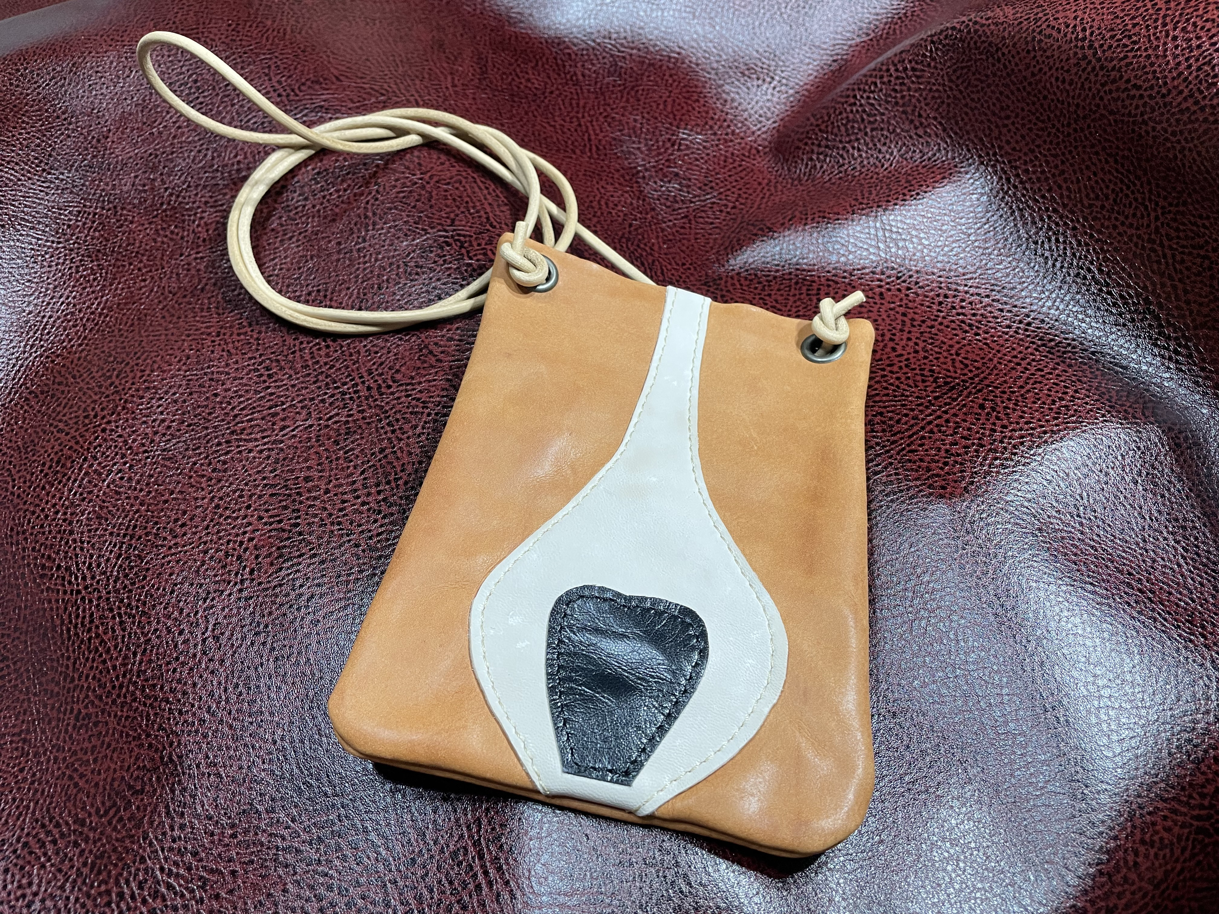 イタグレスマホショルダー