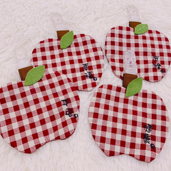 [TiNa] 赤と緑のリンゴの刺繍ピンアンフーバッグ ピンアンフーバッグは刺繍ネームでカスタマイズ可能 2枚目の画像