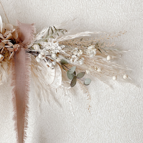 パンパスグラスの横向きスワッグ ホワイトベージュ ドライフラワー