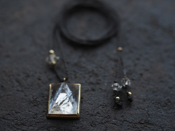apophyllite brass necklace (ukigumo) 6枚目の画像