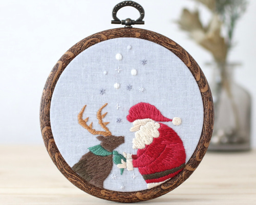 クリスマス＊トナカイとサンタ 手刺繍ファブリックパネル［受注制作