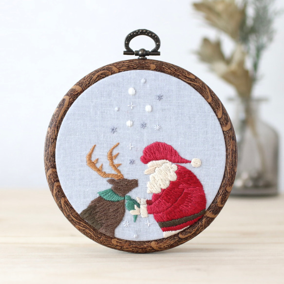 クリスマス＊トナカイとサンタ 手刺繍ファブリックパネル［受注