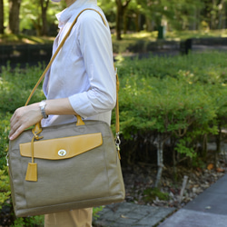 豊岡鞄】2wayキャリアケースМ 軽量ビジネスバッグ エレガントにも