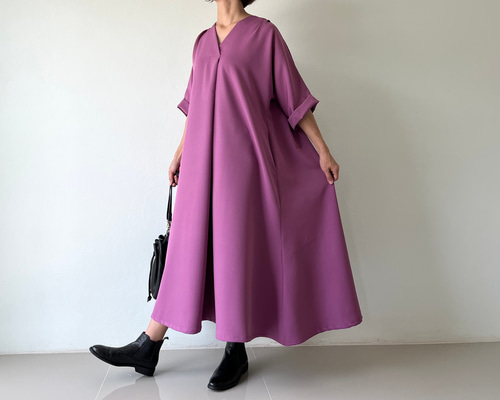 美品 ヴィンテージ マキシ丈ワンピース 総柄 小花柄 マルチカラー パープル 紫 カワイイ CAWAII 可愛らしい小花柄のウエストシャーリングX