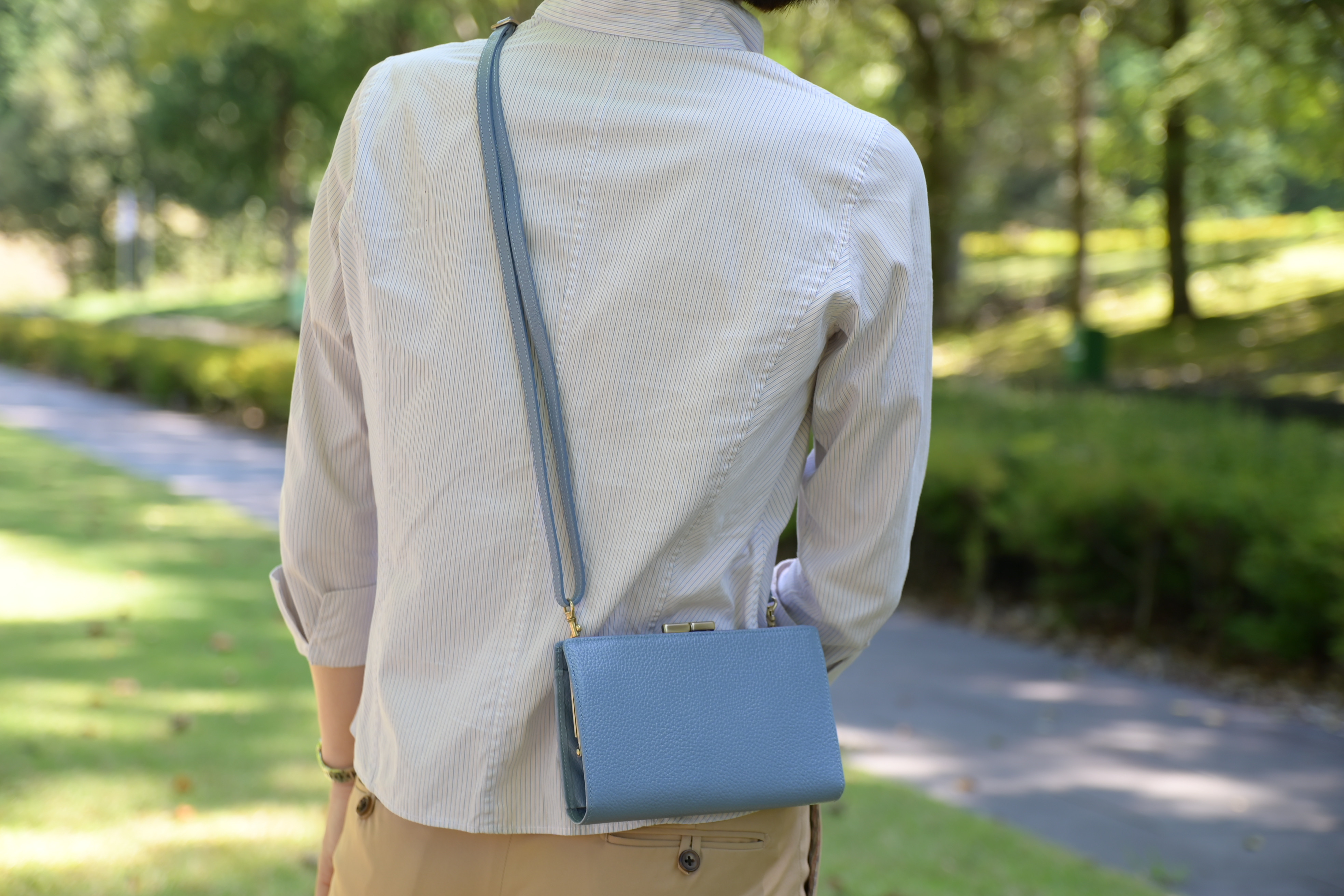 【豊岡鞄】口金マルチショルダー　旅行・買い物に肩掛けお財布スマホケース SDGｓマルチケース　水濡れに強い革