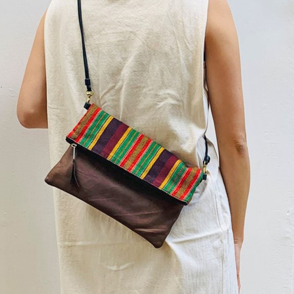 アップサイクルレザーサコッシュ（BROWN）☆アフリカンファブリック  