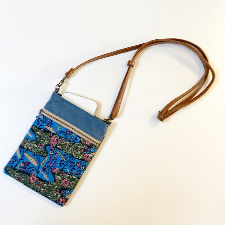 新品]琉球藍 スマホ収納ポーチ ☆国指定文化財/手染め☆ スマホポーチ 腰