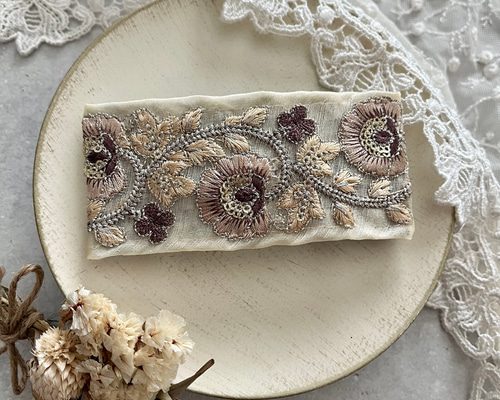 インド刺繍リボンバレッタ(BOTANICAL)＊ライトグレー バレッタ