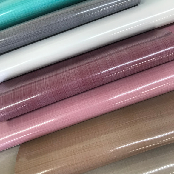 [カット販売]　全7色♪　チェック柄エナメル「リニアエナメル」光沢素材　合成皮革　生地　日本製 1枚目の画像
