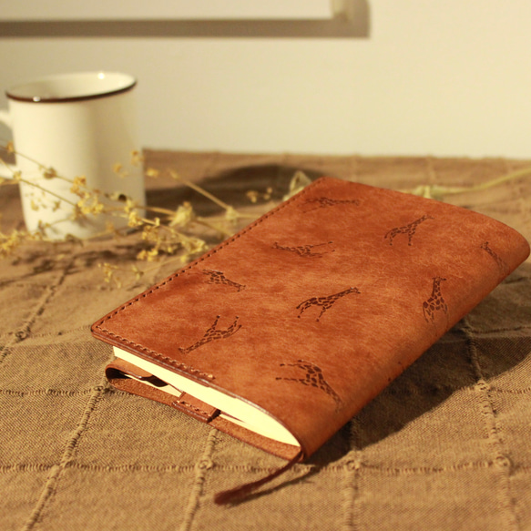 おまけ付き】キリン好き イタリアンレザーのブックカバー 本革 文庫本