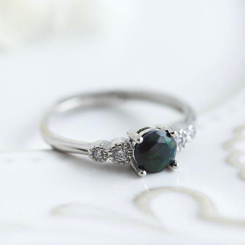 (8.5号)ブラックオパール　ファセットカットリング 8.5号)ブラックオパール ファセットカットリング 8.5号)ブラック