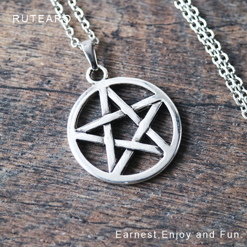 風格のある五芒星のネックレス ― 五芒星 ネックレス メンズ レディース