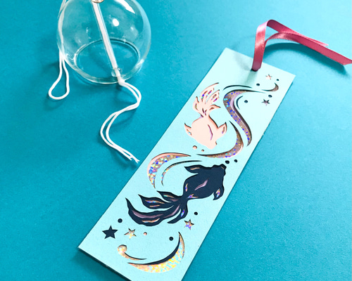 涼感たっぷり！七夕飾りにもなる金魚の風鈴(彫紙アート) 風鈴 Sae 通販