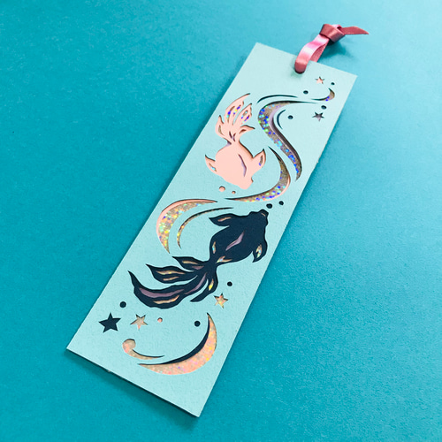 涼感たっぷり！七夕飾りにもなる金魚の風鈴(彫紙アート) 風鈴 Sae 通販