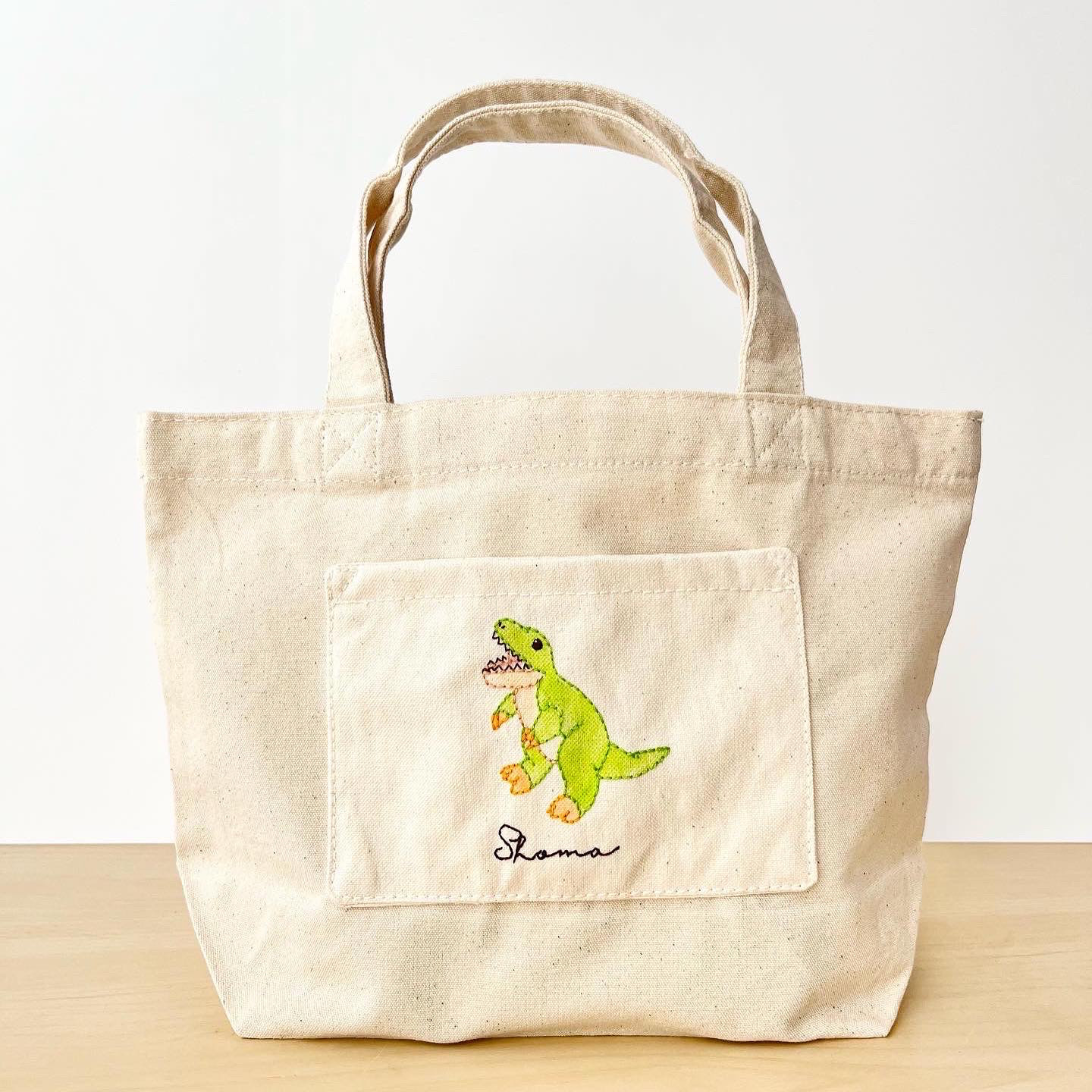 りえ様　オーダーハンドメイド　トートバッグ　ポーチ OSYAIRO 自立して便利！ 推しが入るポーチ付き バイカラーうちわ