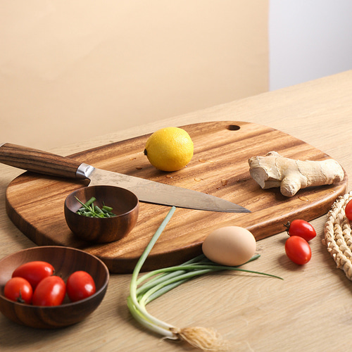 無垢材トアカシアウッドホームピザボードまな板 大きな無垢材のまな板