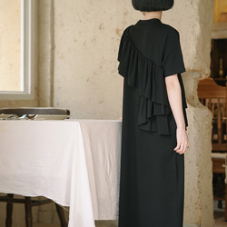 綿100% 半袖 フリルブラックドレス 5枚目の画像